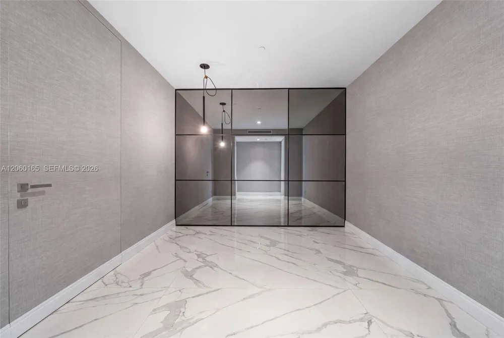 18975 Collins Ave #3303 Sunny Isles Beach, FL 33160