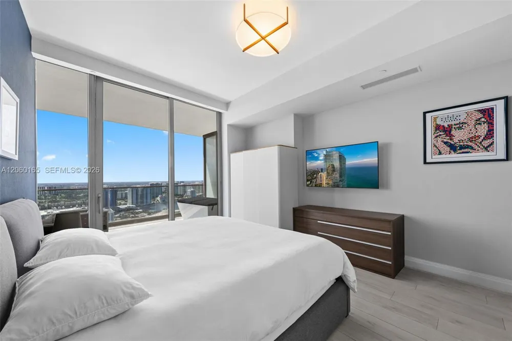 18975 Collins Ave #3303 Sunny Isles Beach, FL 33160