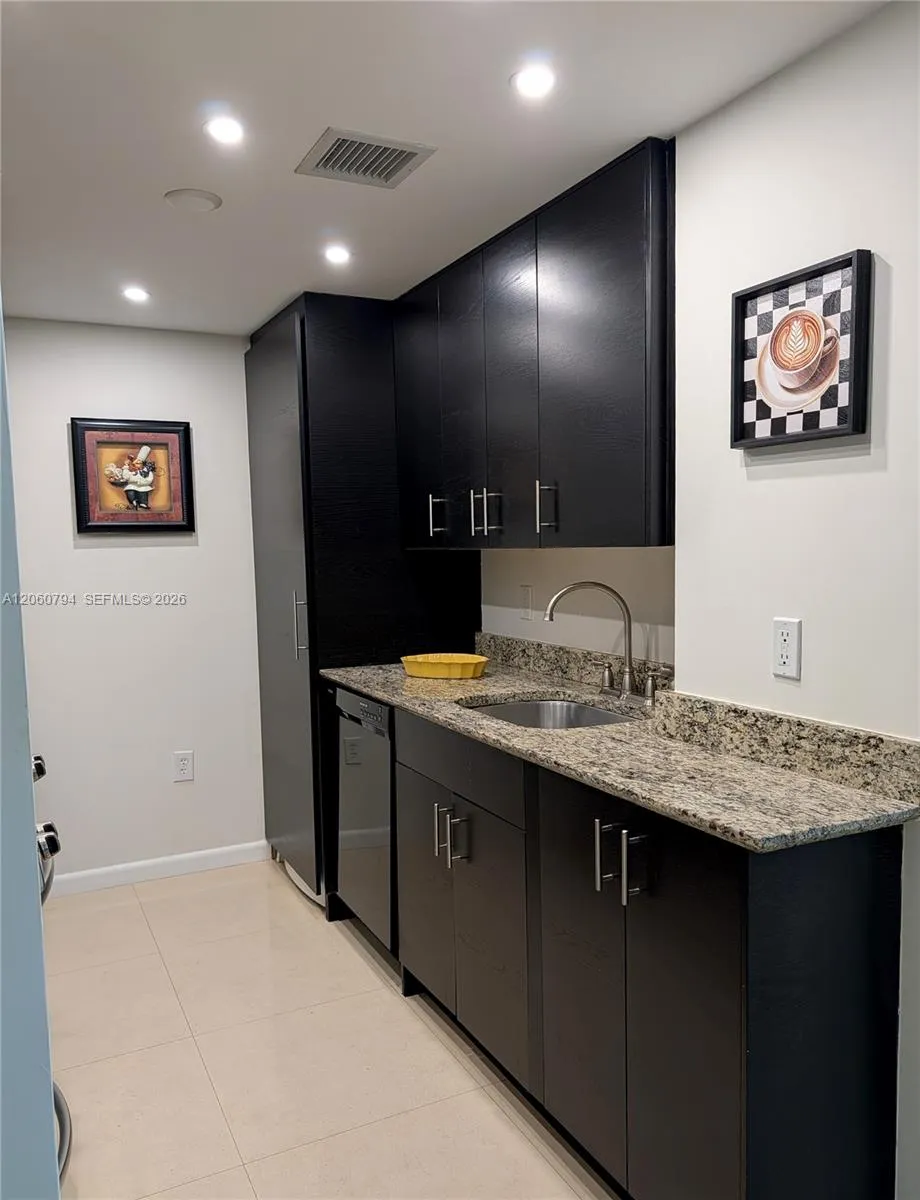 10275 Collins Ave #1106 Bal Harbour, FL 33154