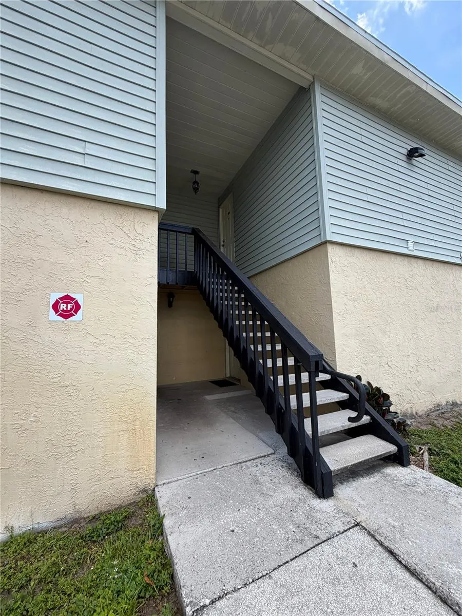 237 RED MAPLE PLACE Brandon, FL 33510