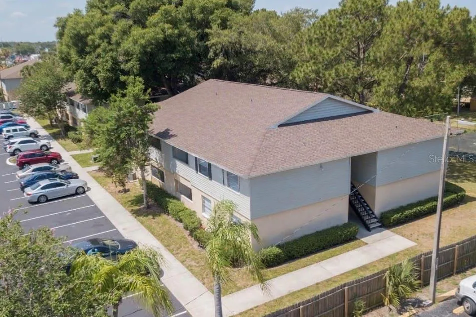 237 RED MAPLE PLACE Brandon, FL 33510