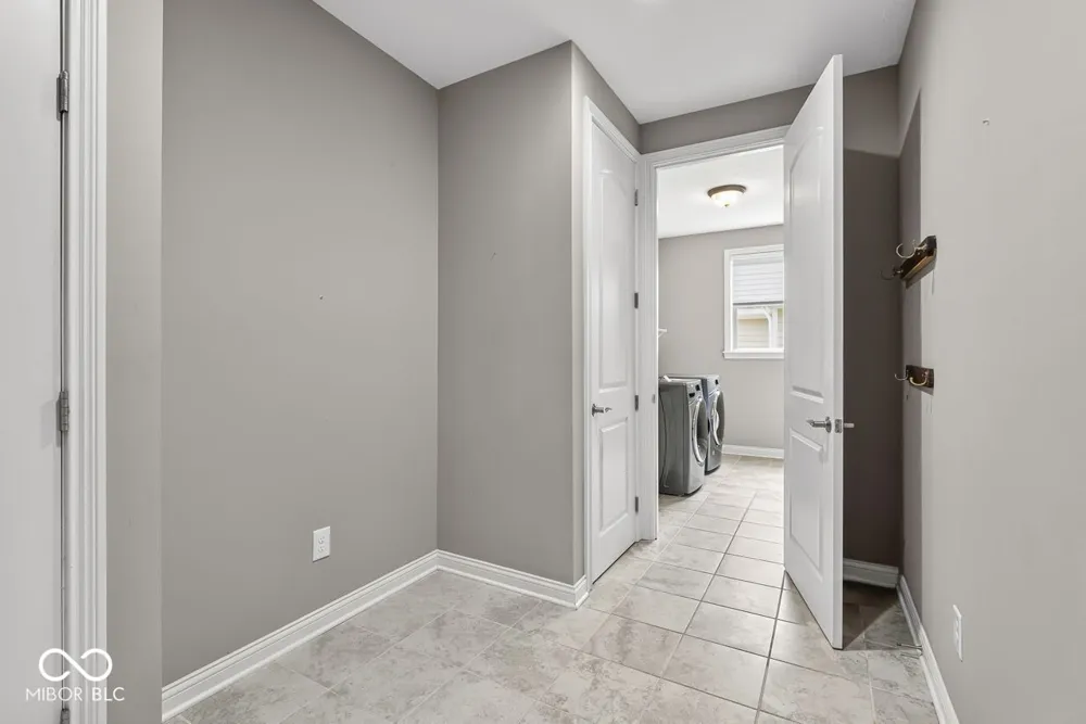 3579 Sugar Pine Lane Zionsville, IN 46077