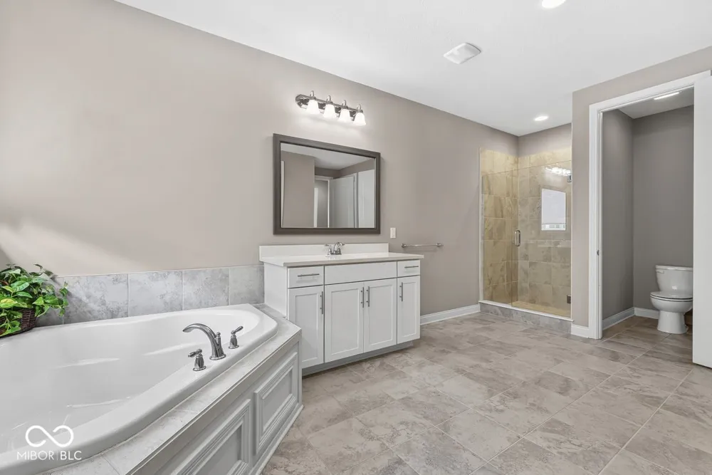 3579 Sugar Pine Lane Zionsville, IN 46077