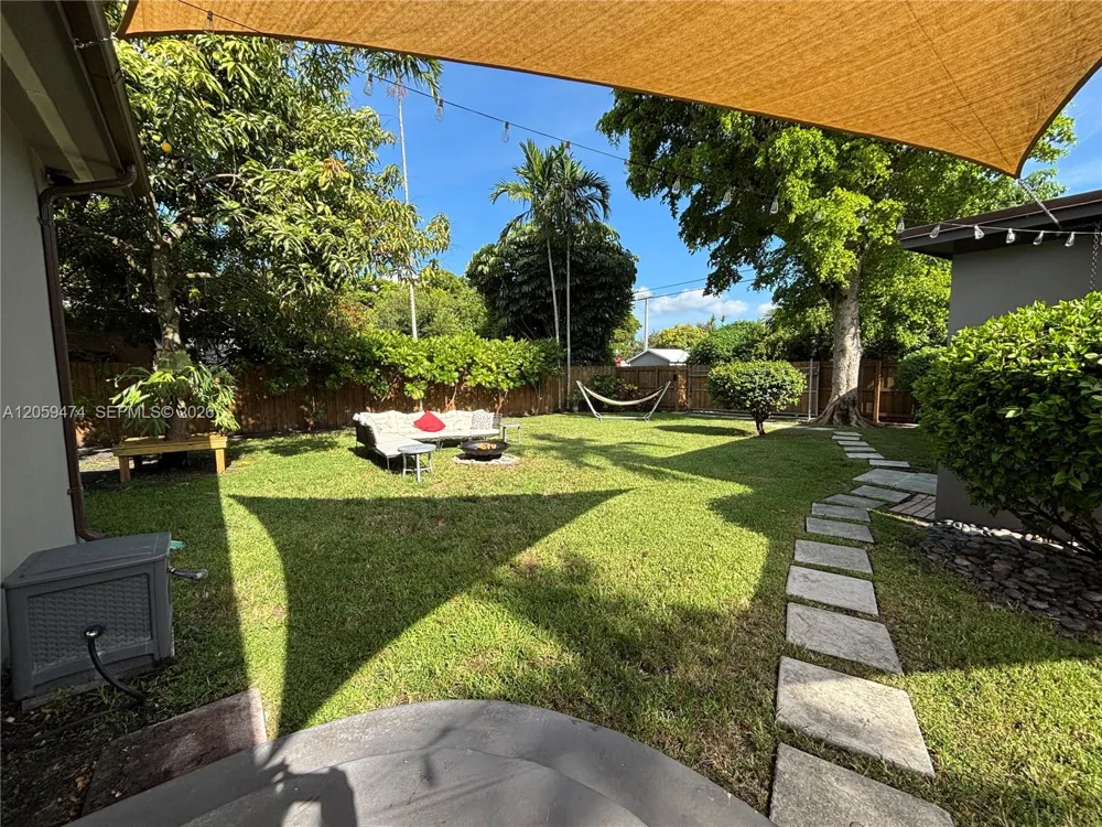 510 Raven Ave Miami Springs, FL 33166