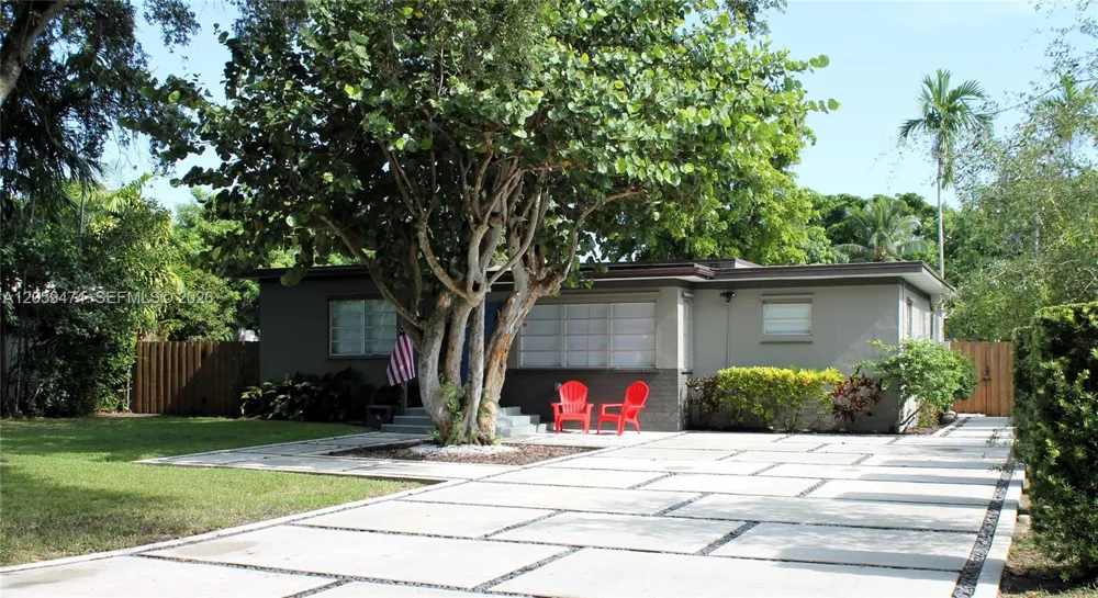 510 Raven Ave Miami Springs, FL 33166