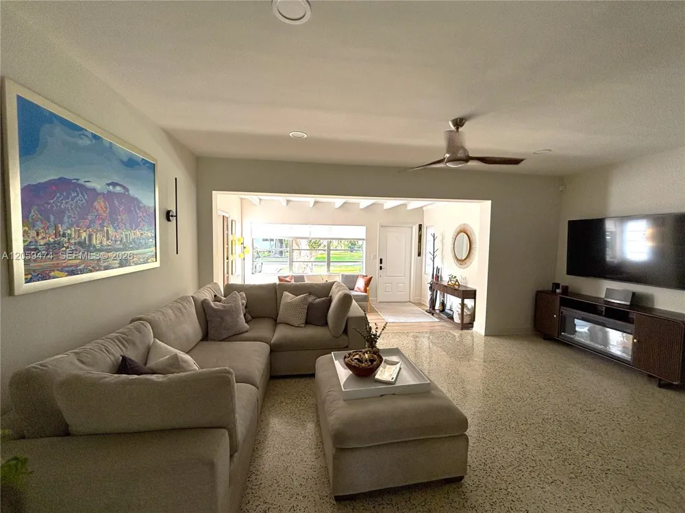 510 Raven Ave Miami Springs, FL 33166