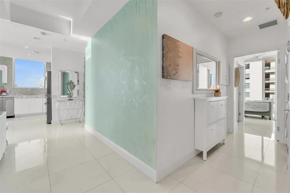 7930 East Dr #1408 North Bay Village, FL 33141
