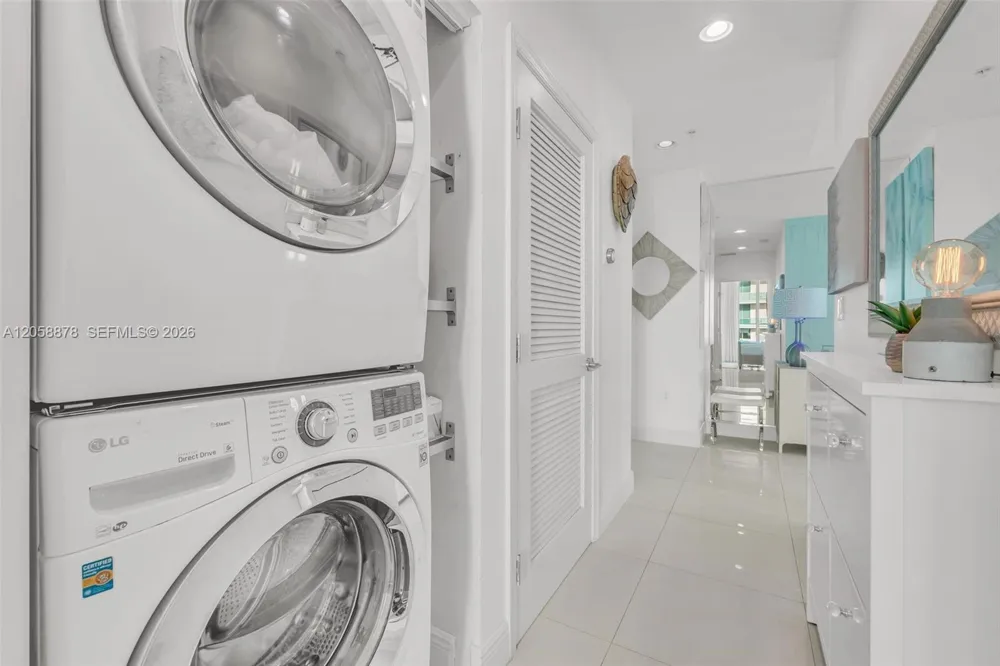 7930 East Dr #1408 North Bay Village, FL 33141