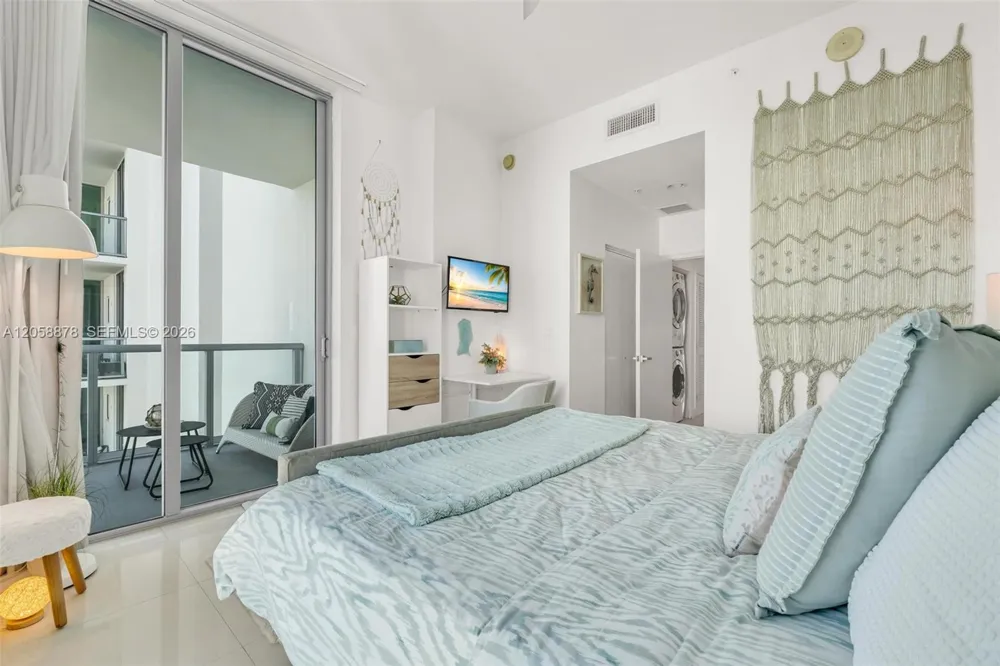 7930 East Dr #1408 North Bay Village, FL 33141