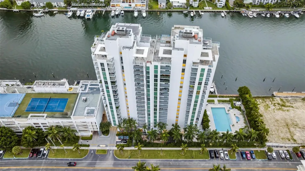 7930 East Dr #1408 North Bay Village, FL 33141