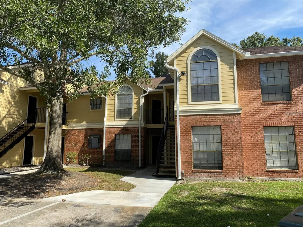 8722 MALLARD RESERVE DRIVE #204 Tampa, FL 33614