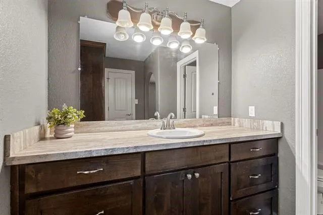 626 Suncrest Orange, TX 77630