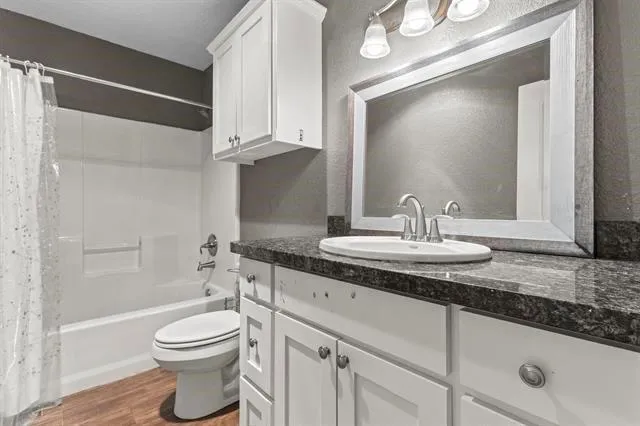 626 Suncrest Orange, TX 77630