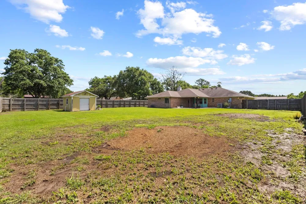 626 Suncrest Orange, TX 77630