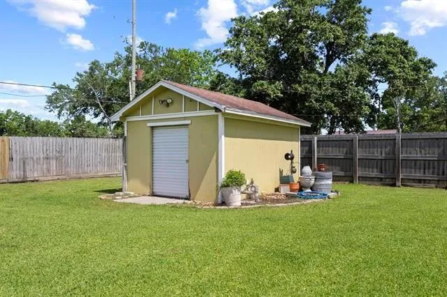 626 Suncrest Orange, TX 77630