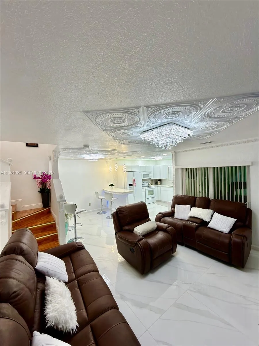 8408 SW 208th Ter Cutler Bay, FL 33189