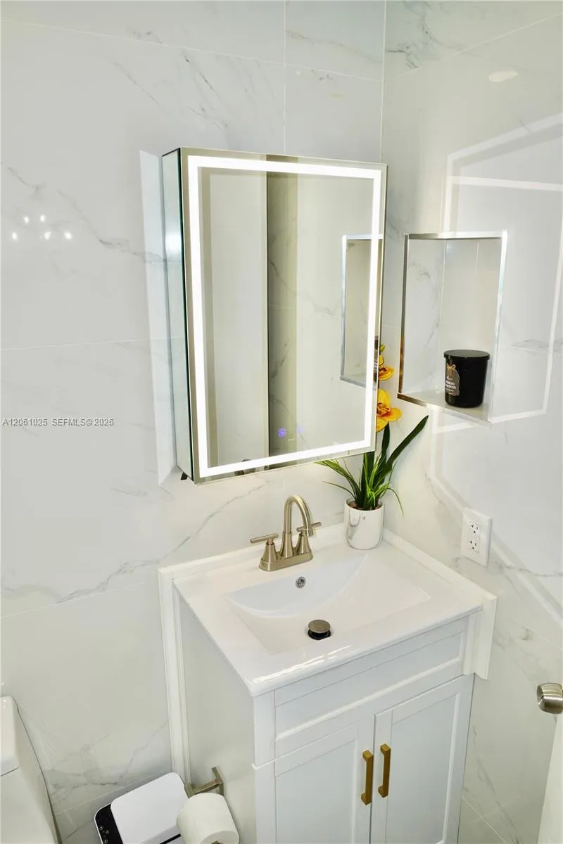 8408 SW 208th Ter Cutler Bay, FL 33189