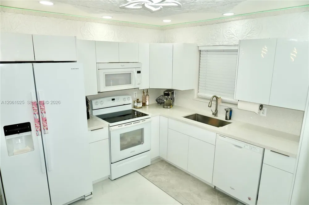 8408 SW 208th Ter Cutler Bay, FL 33189