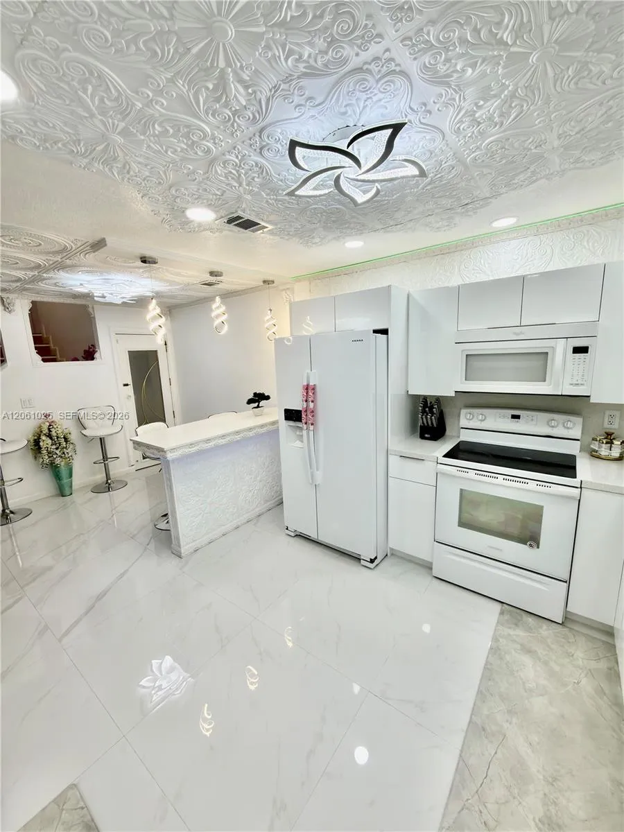 8408 SW 208th Ter Cutler Bay, FL 33189