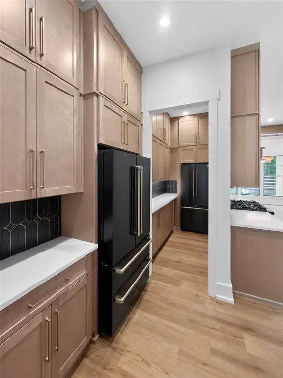 542A Palm Street Holly Springs, GA 30115