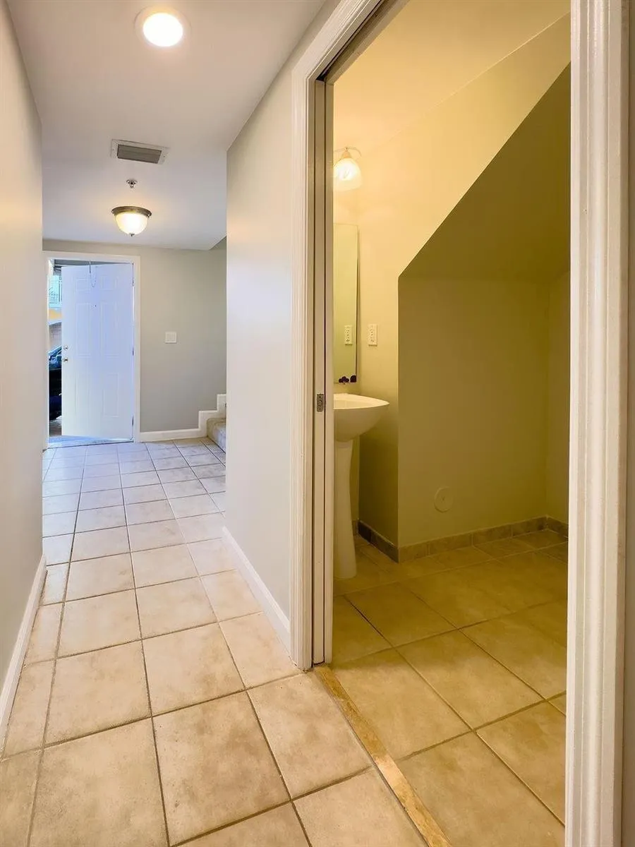 2322 Vintage Drive Lighthouse Point, FL 33064