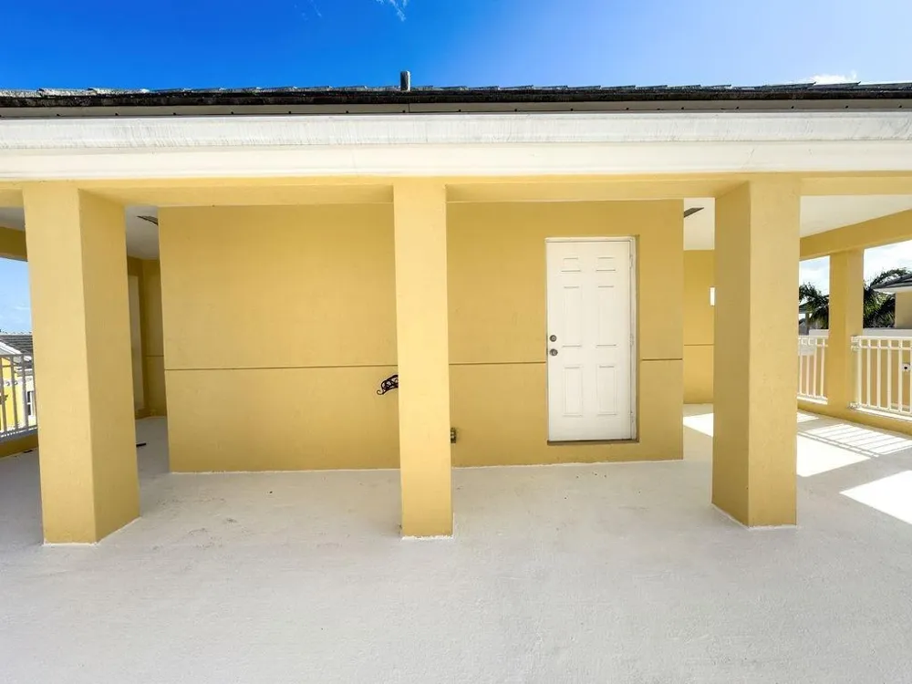 2322 Vintage Drive Lighthouse Point, FL 33064