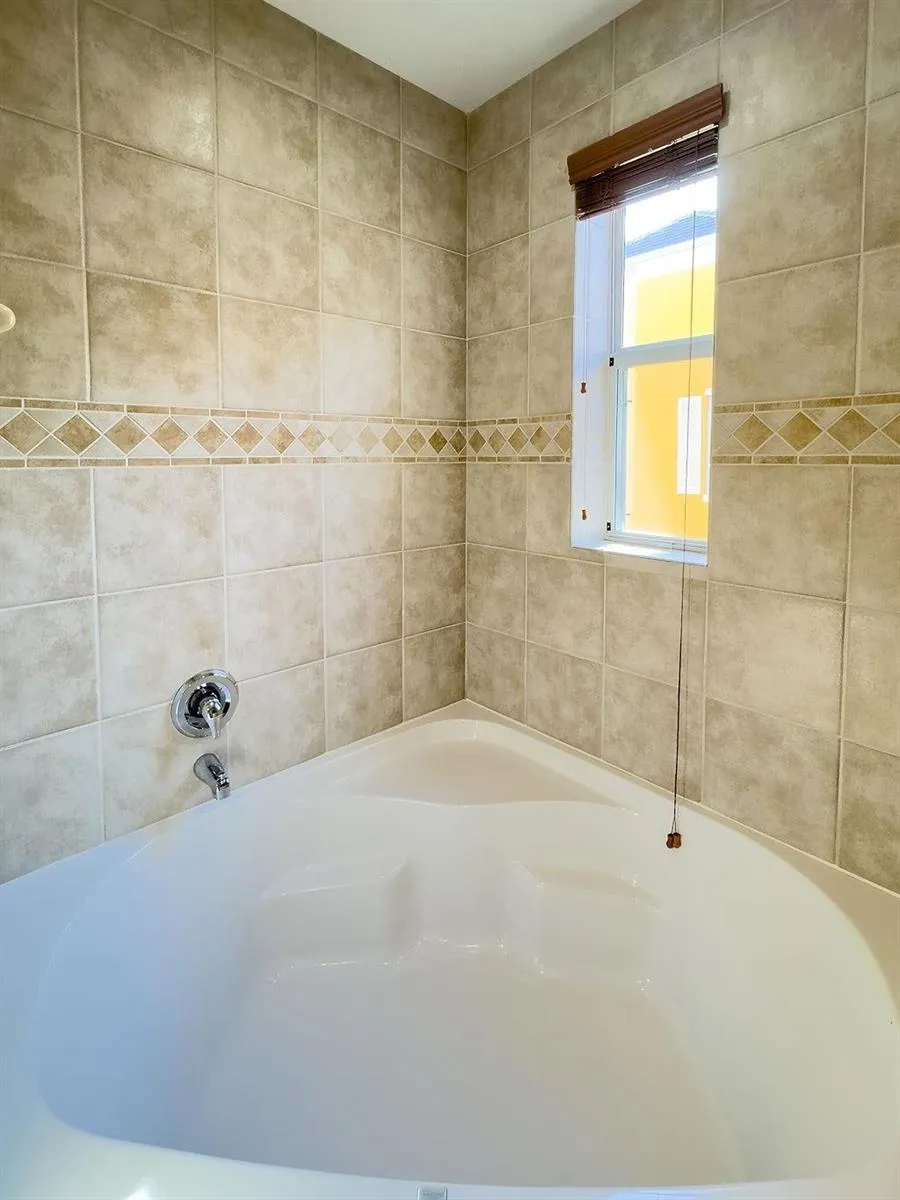 2322 Vintage Drive Lighthouse Point, FL 33064