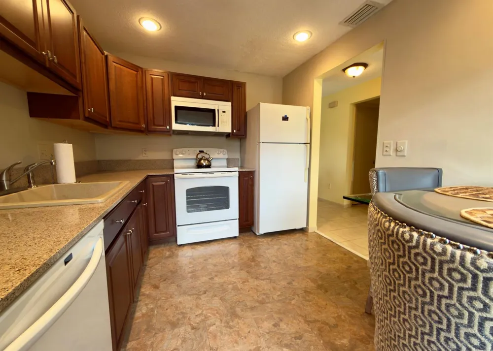 21338 Juego Circle #11g Boca Raton, FL 33433