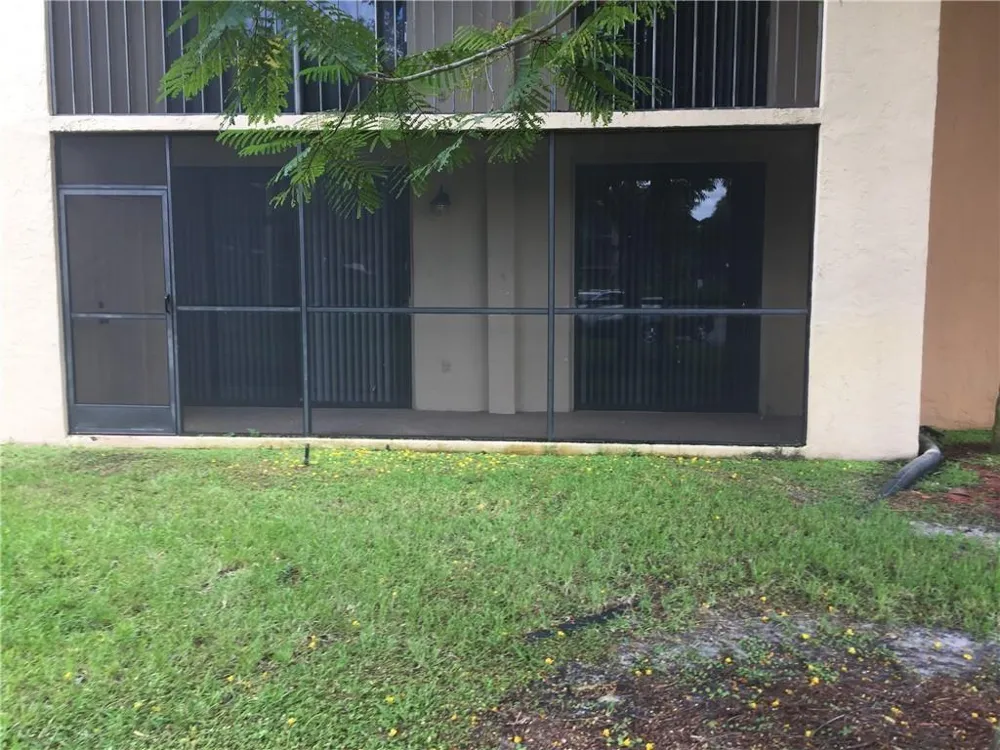 8065 SW 107TH AVENUE #108 Miami, FL 33173