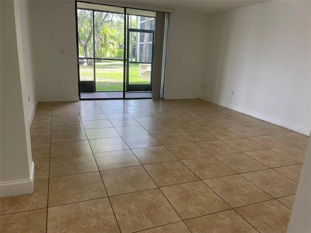8065 SW 107TH AVENUE #108 Miami, FL 33173