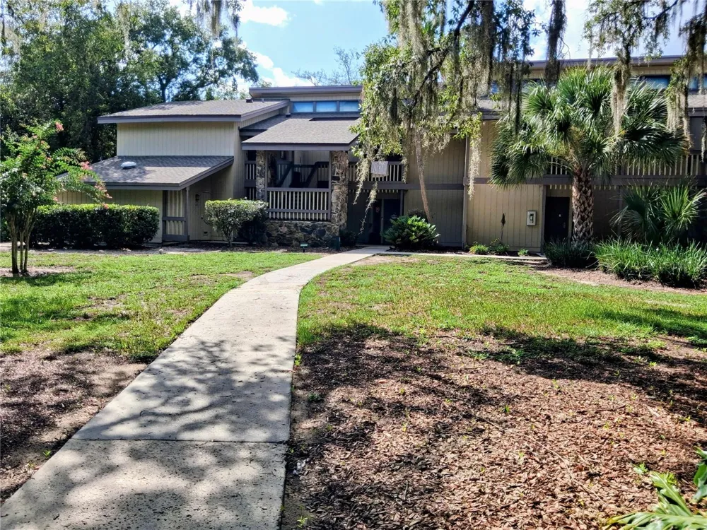 3341 CAMELOT DRIVE #3341 Haines City, FL 33844