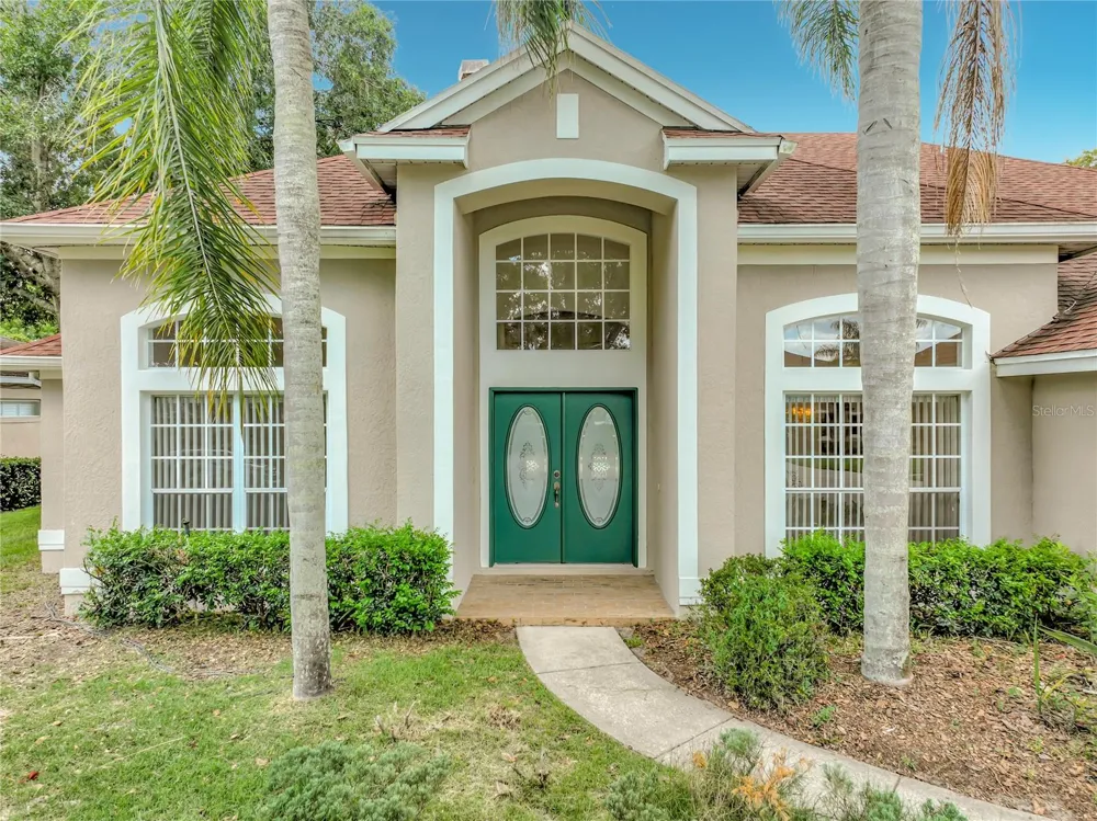 635 LONG LAKE DRIVE Oviedo, FL 32765