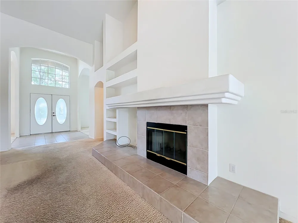 635 LONG LAKE DRIVE Oviedo, FL 32765