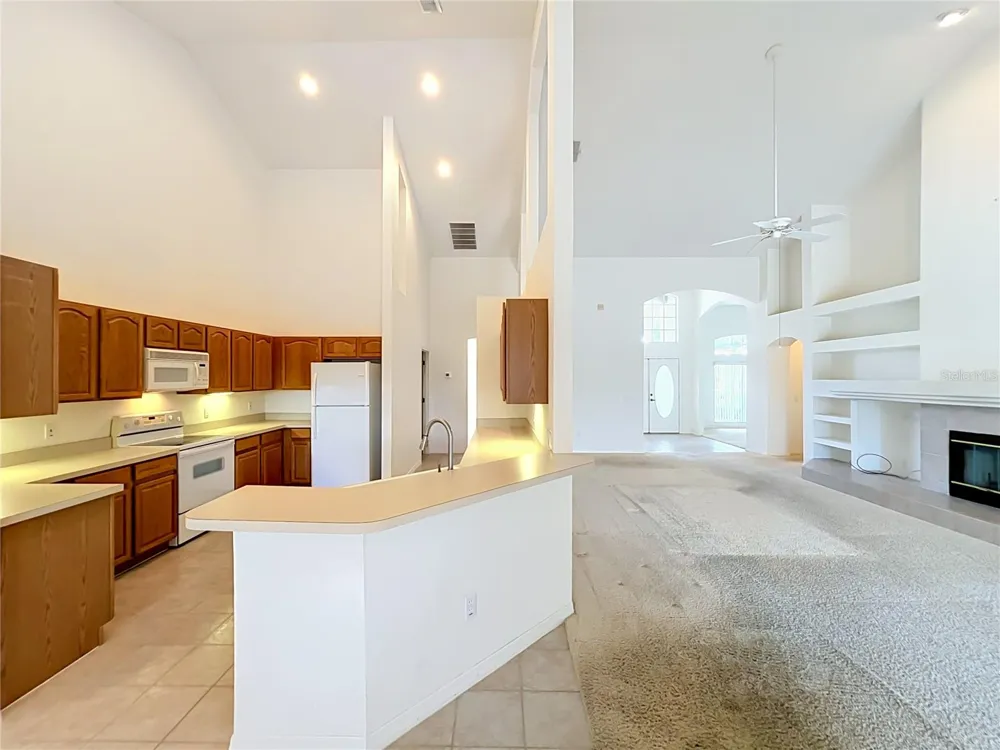 635 LONG LAKE DRIVE Oviedo, FL 32765