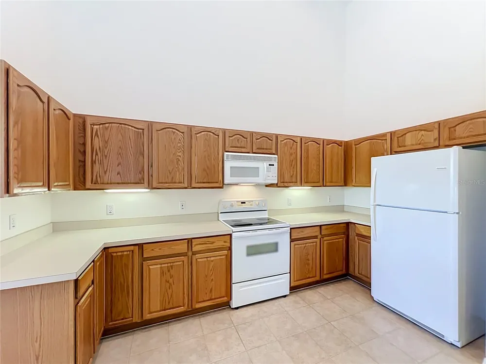 635 LONG LAKE DRIVE Oviedo, FL 32765