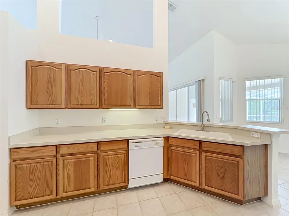 635 LONG LAKE DRIVE Oviedo, FL 32765