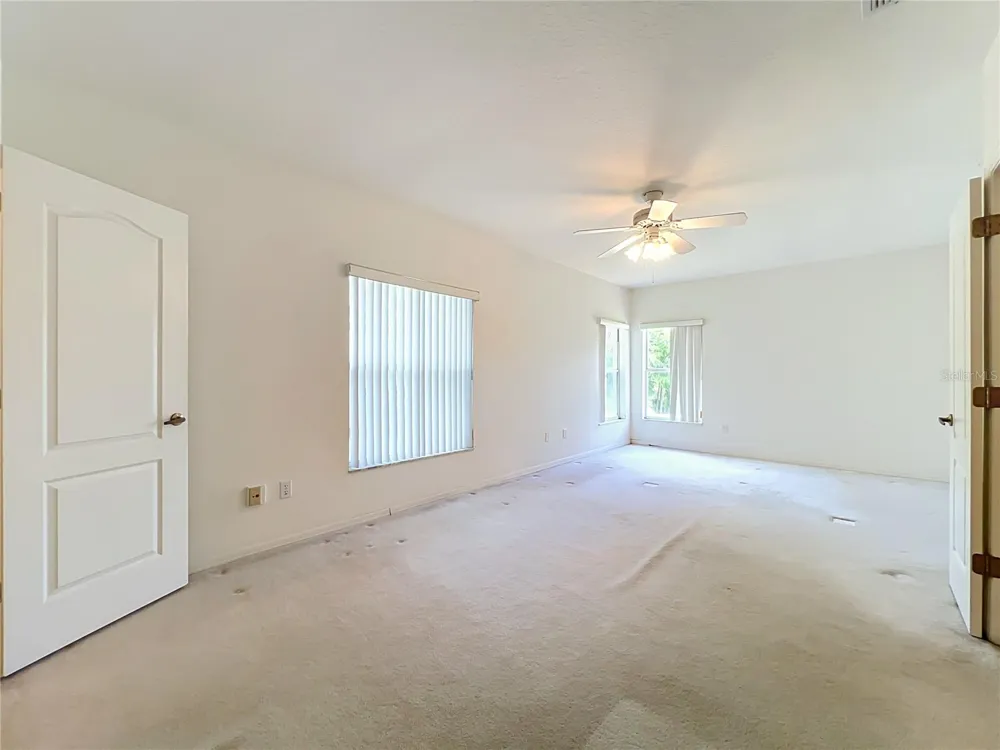 635 LONG LAKE DRIVE Oviedo, FL 32765
