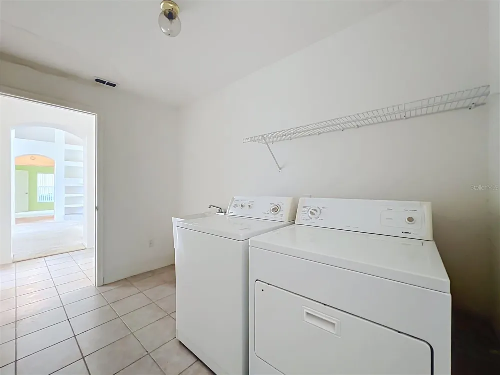 635 LONG LAKE DRIVE Oviedo, FL 32765