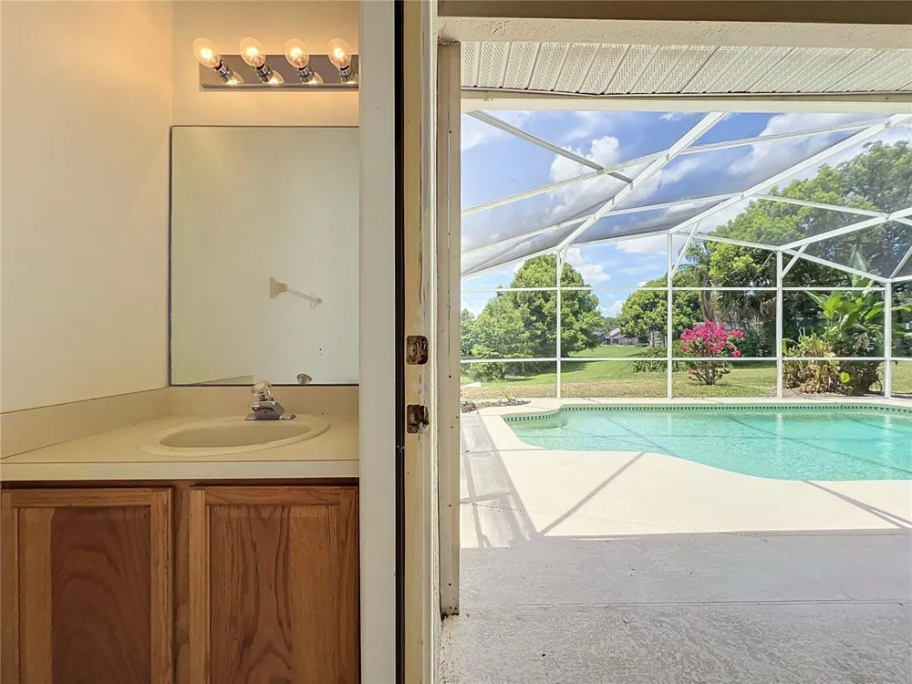 635 LONG LAKE DRIVE Oviedo, FL 32765
