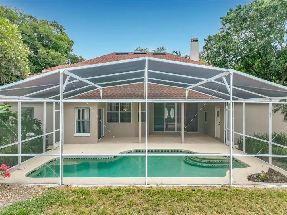635 LONG LAKE DRIVE Oviedo, FL 32765