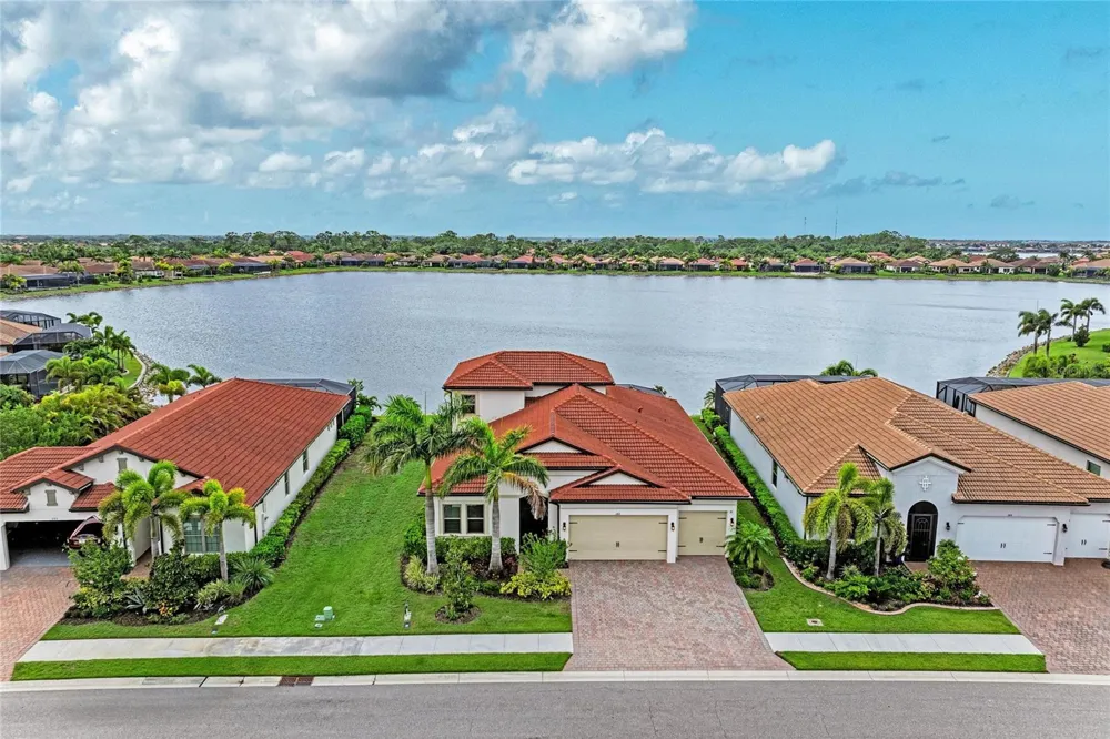 289 VILLORESI BOULEVARD Nokomis, FL 34275