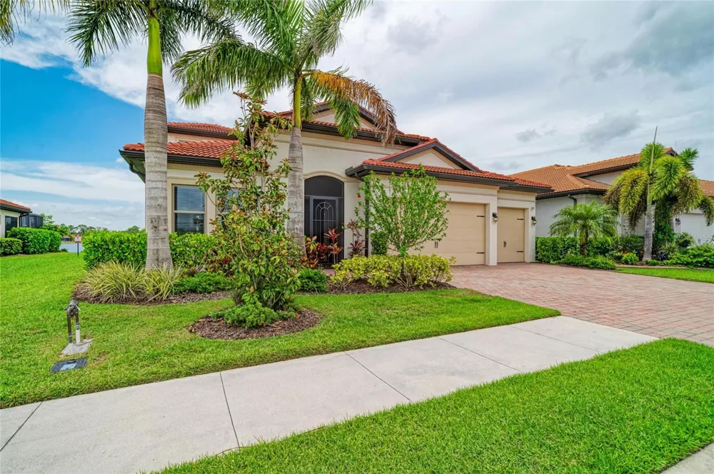 289 VILLORESI BOULEVARD Nokomis, FL 34275