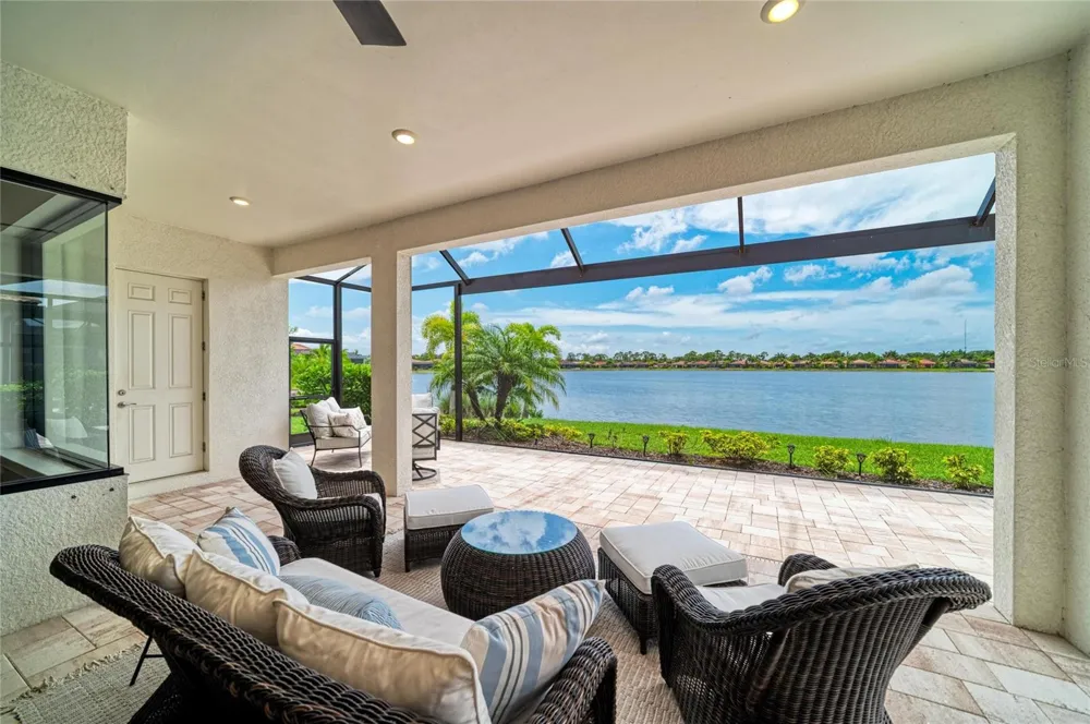 289 VILLORESI BOULEVARD Nokomis, FL 34275