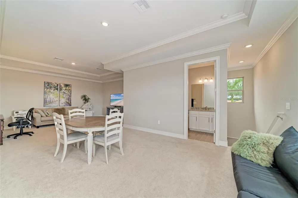 289 VILLORESI BOULEVARD Nokomis, FL 34275