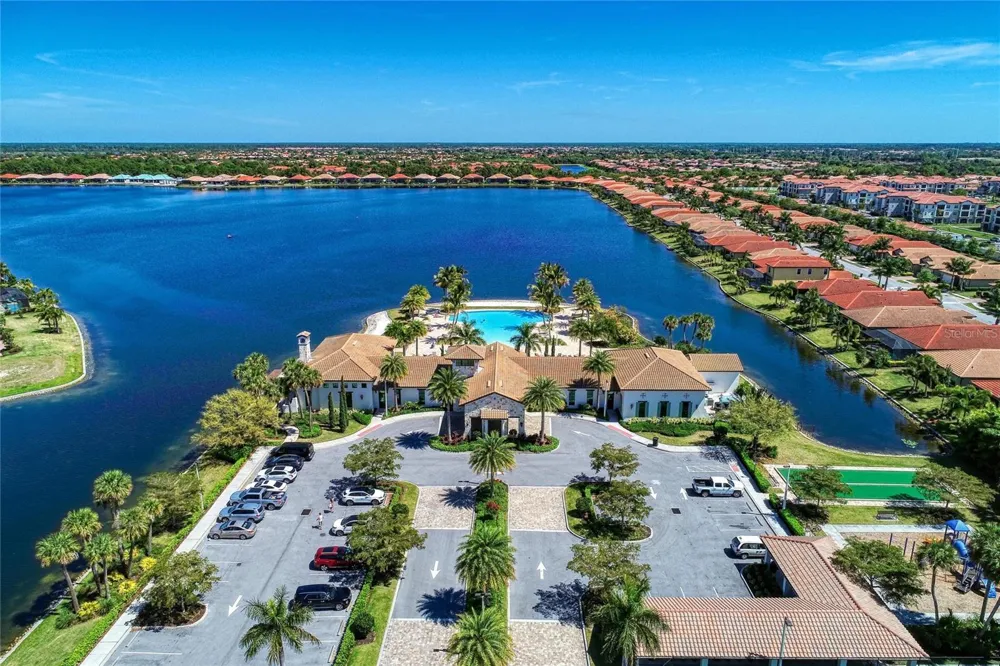 289 VILLORESI BOULEVARD Nokomis, FL 34275