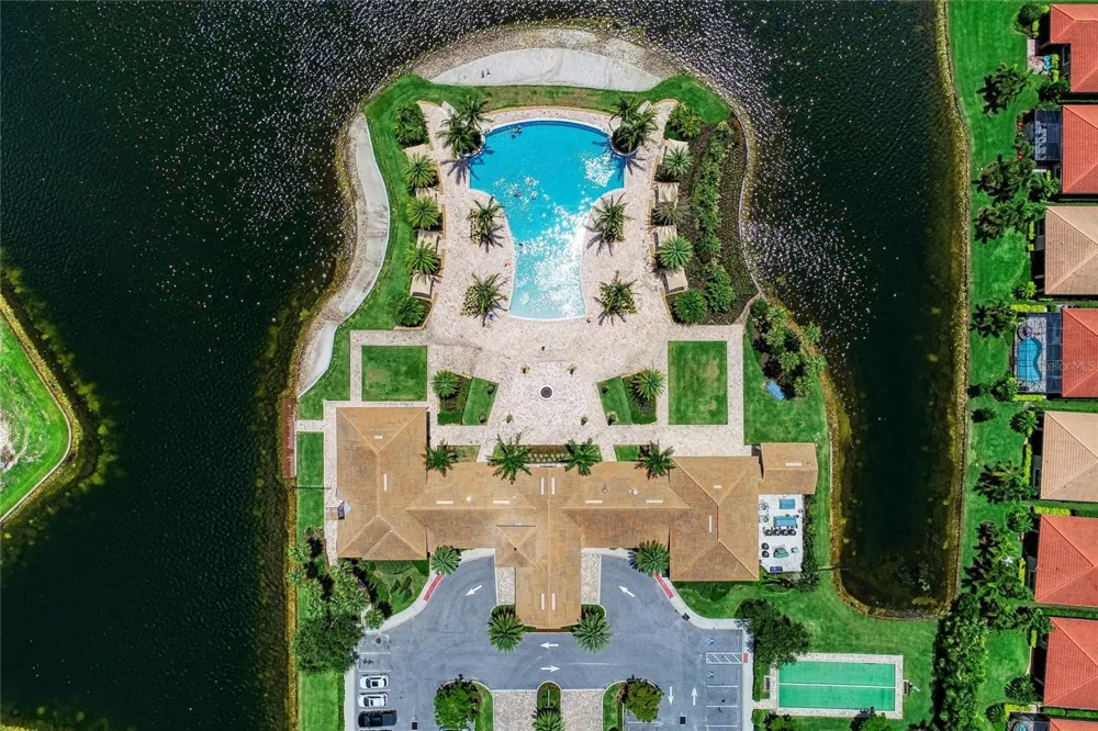 289 VILLORESI BOULEVARD Nokomis, FL 34275