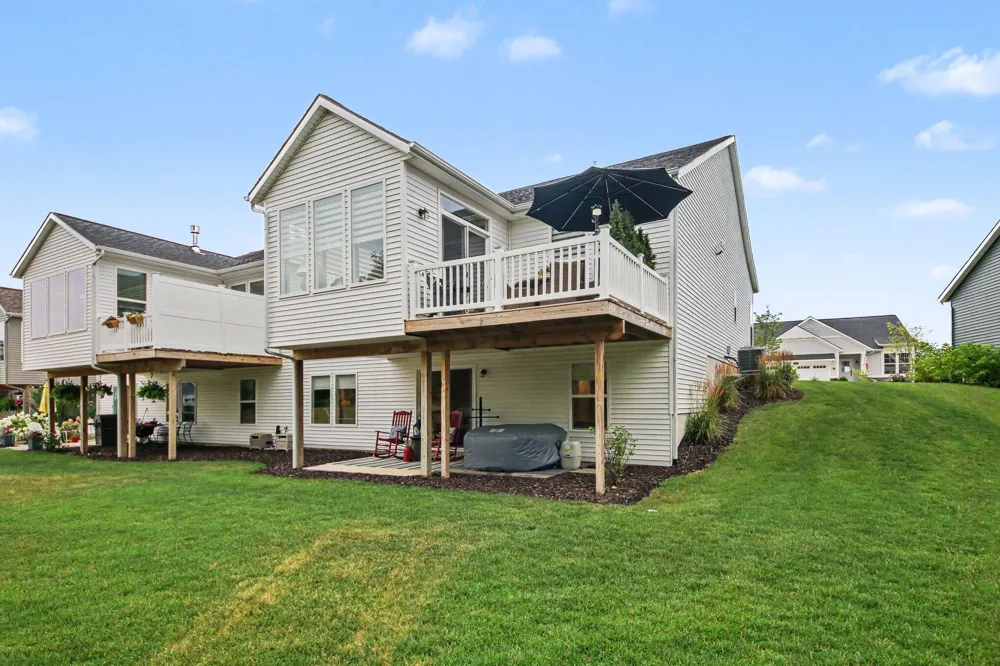 2153 Perennial Drive Hudsonville, MI 49426