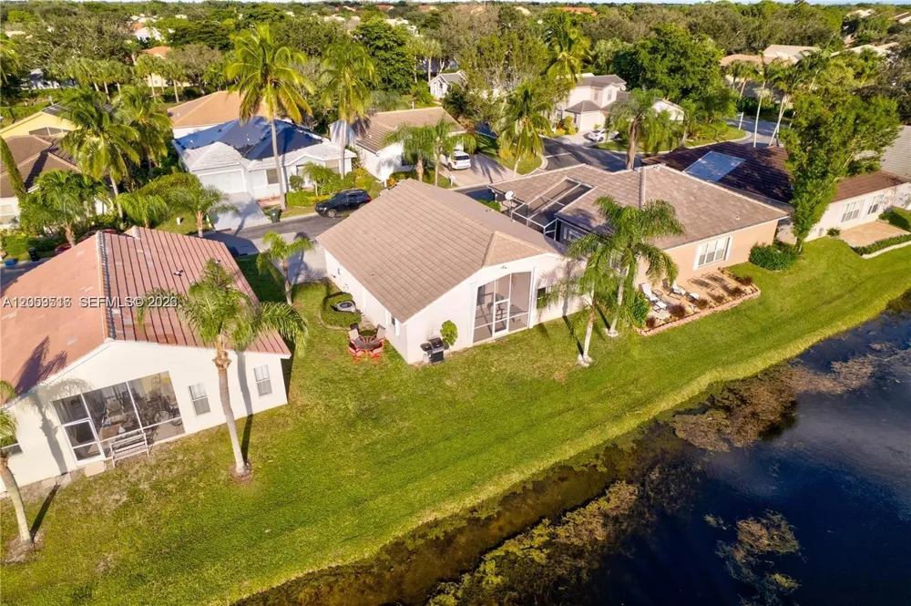 112 Caribe Ct Green Acres, FL 33413