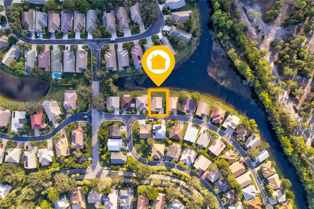 112 Caribe Ct Green Acres, FL 33413