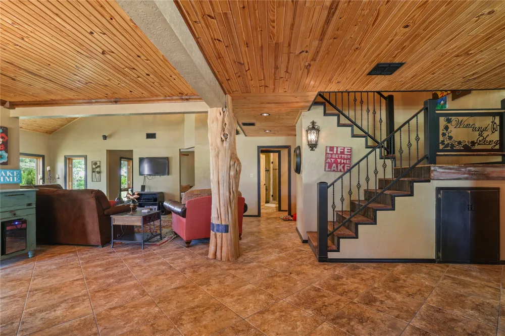 14208 Bois D Arc Road Kingston, OK 73439
